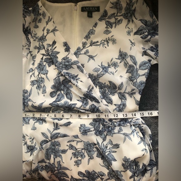 NWT Lauren Ralph Lauren Chiffon Blue and White Floral Maxi Dress Size 4 - Picture 8 of 8